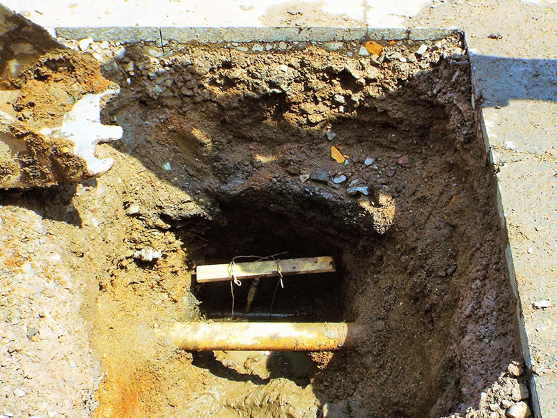 既設管閉塞工事